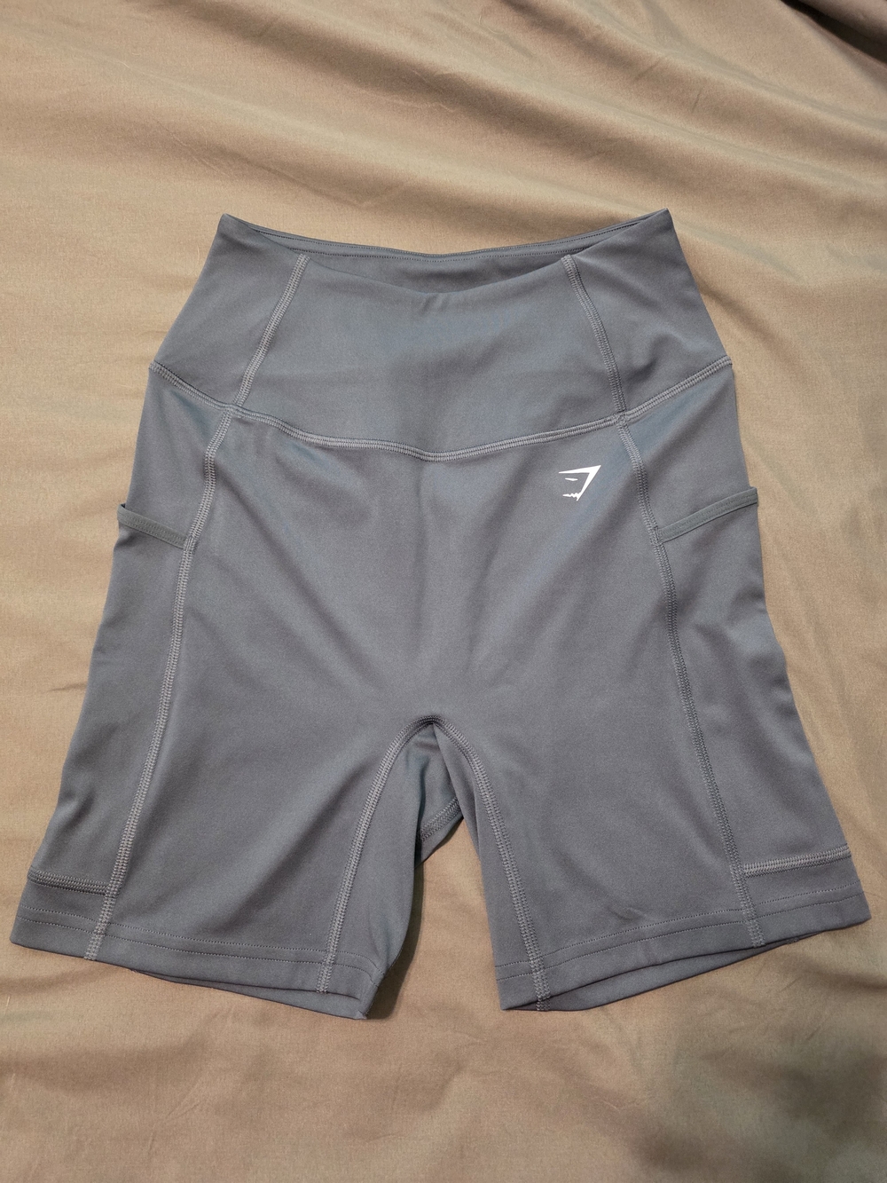 Gymshark High Waisted Pocket Shorts Gray Size Small Athletic Workout EUC